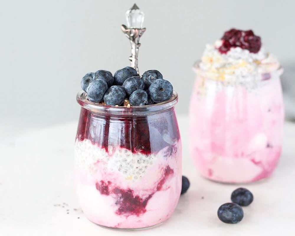 Refill your yogurt jars with vegan berry panna cotta - Kito Green has the delicious recipe