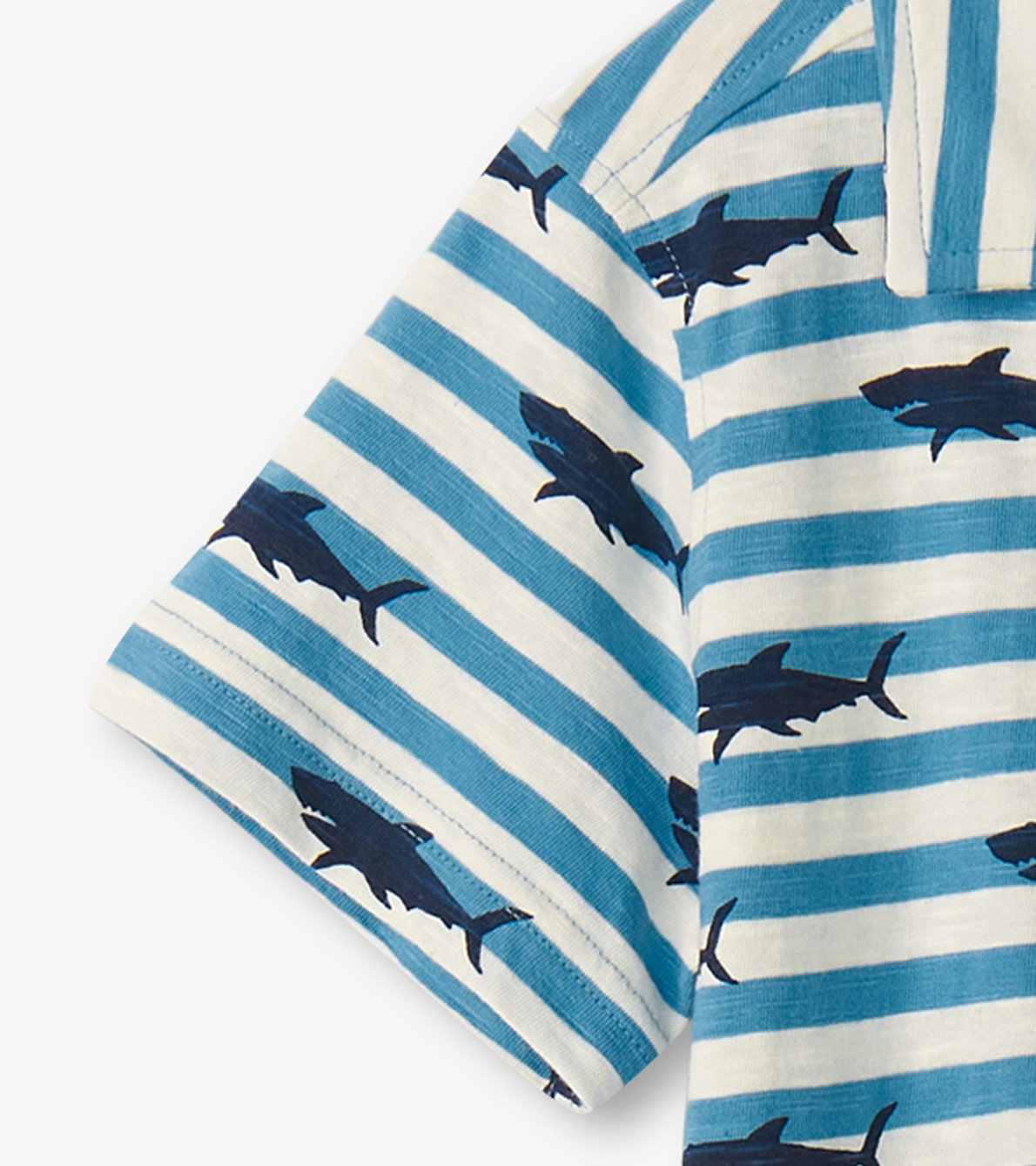 Agrandir l'image de Chemisier boutonné en jersey – Requins sur rayures