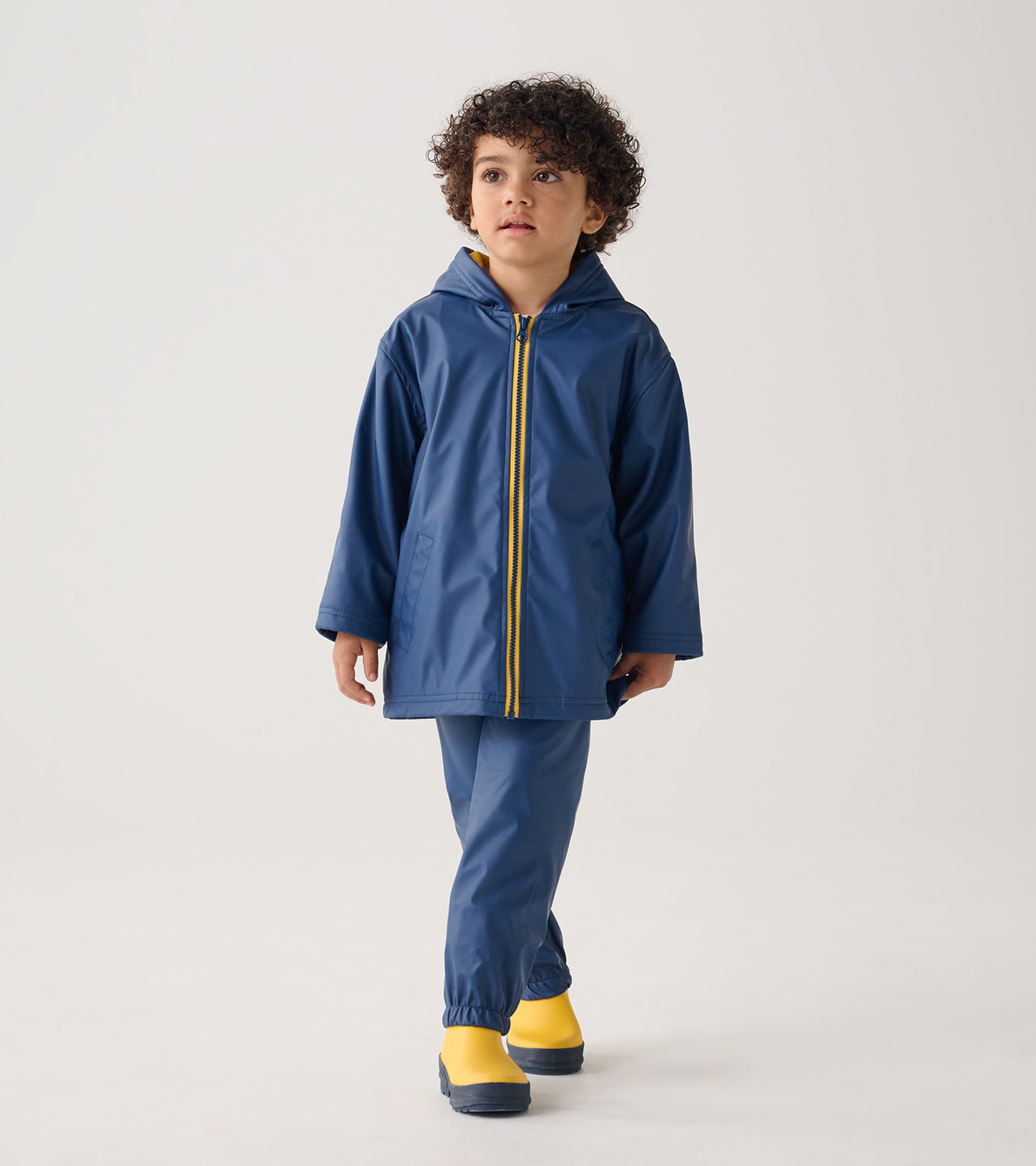 Agrandir l'image de Manteau de pluie pour enfant – Bleu marine et rayures jaunes