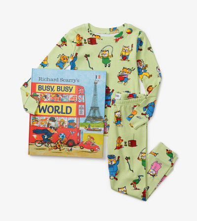 Ensemble de livre et de pyjama – « Richard Scarry's Busy World » (en anglais)
